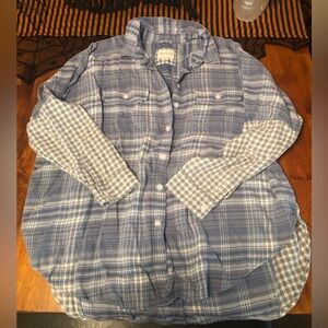 American Eagle Outfitters Blue and White Plaid Oversized Beach Shirt fits like L